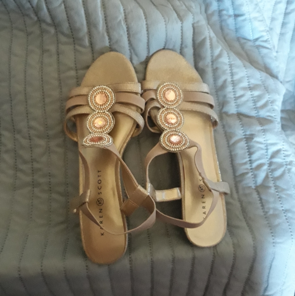 Karen Scott Women's sandles.